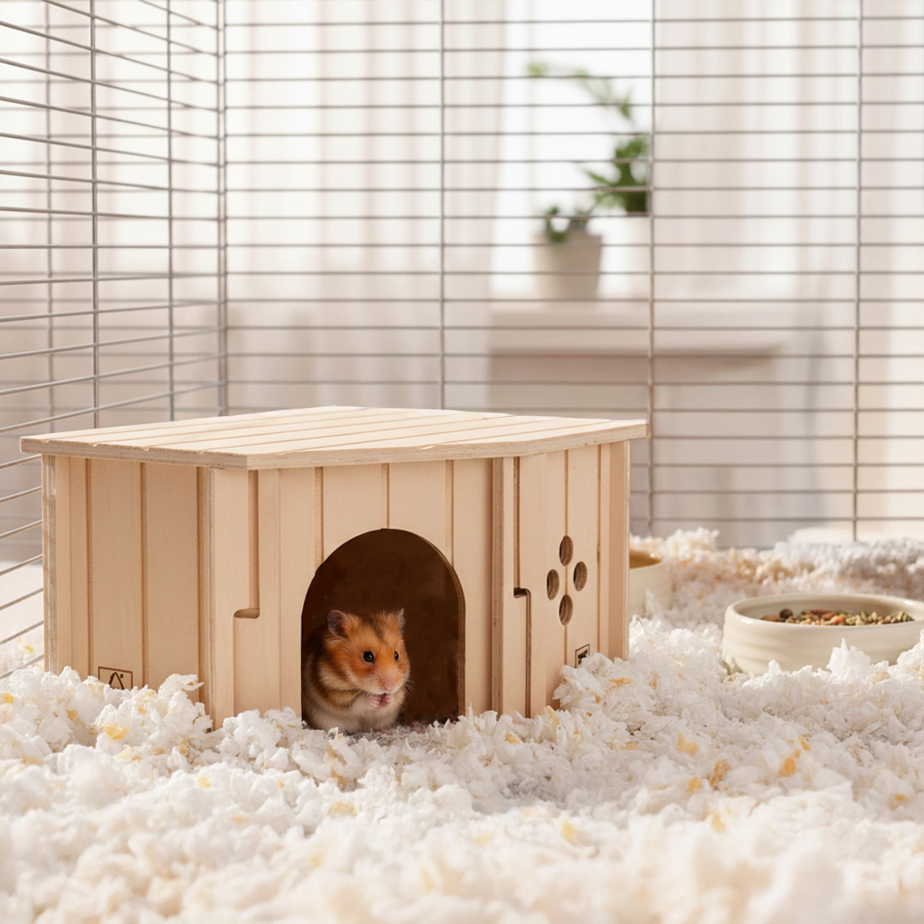 SIN CORNER Wooden Corner House for Small Animals - Image 4